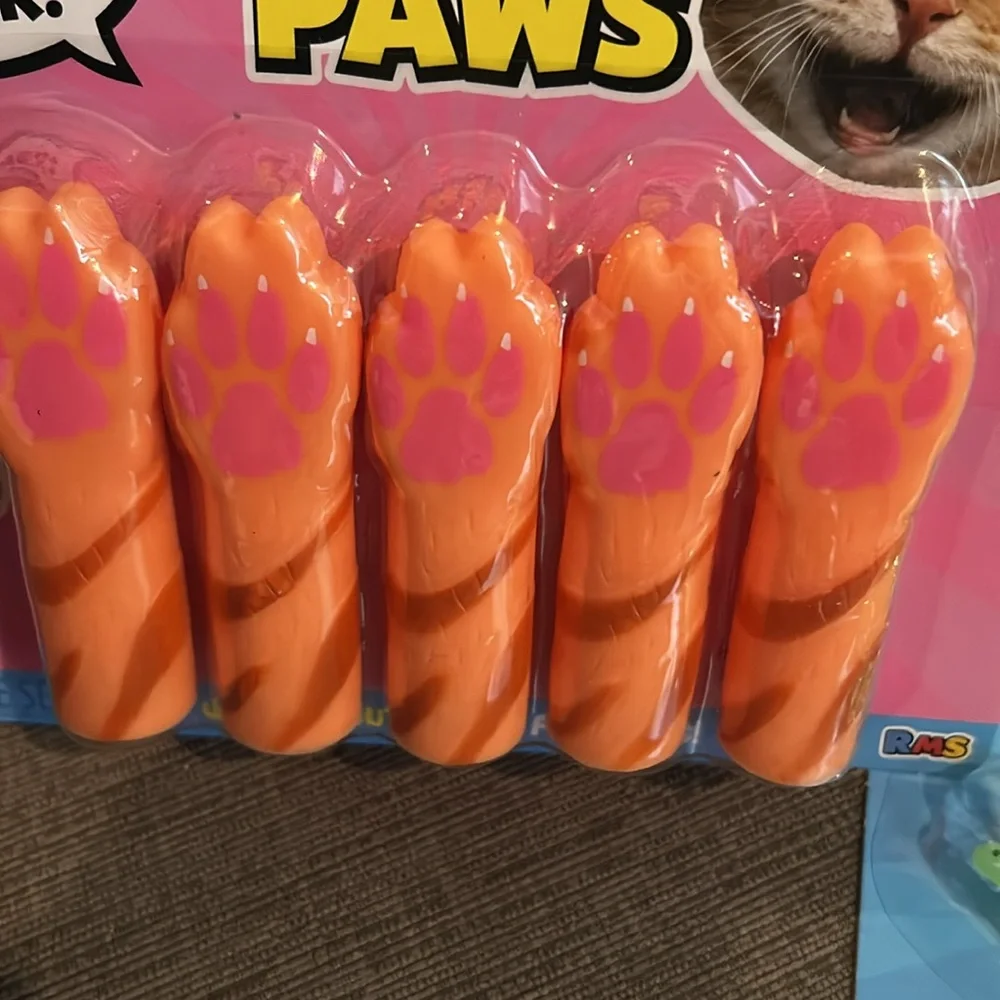 Tiny Hands: Kitten Paws Or Glow Alien Hands 5pack NEW